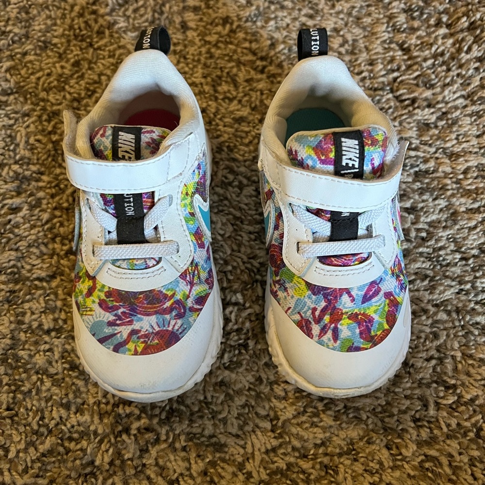 Nike shoes